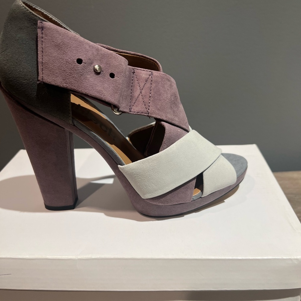 Dani Black Women's Heels in Purple and Gray